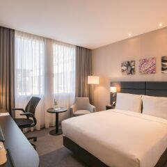 Отель Hilton Garden Inn Munich City Centre West, Germany комната для гостей