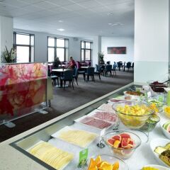 Отель Quality Hotel Lulea Швеция, Лулео - 1 отзыв об отеле, цены и фото номеров - забронировать отель Quality Hotel Lulea онлайн питание фото 2