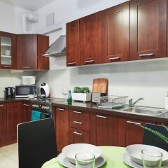 Отель Zoliborz Green Garden Apartment Польша, Варшава - отзывы, цены и фото номеров - забронировать отель Zoliborz Green Garden Apartment онлайн питание фото 2