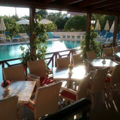 Отель Summer Memories Hotel Apartments Греция, Родос - отзывы, цены и фото номеров - забронировать отель Summer Memories Hotel Apartments онлайн бассейн фото 3