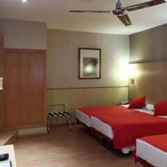 Отель Hostal Bcn Port Испания, Барселона - 3 отзыва об отеле, цены и фото номеров - забронировать отель Hostal Bcn Port онлайн комната для гостей фото 4