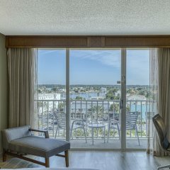 DoubleTree Beach Resort by Hilton Tampa Bay - North Redingto in North Redington Beach, United States of America from 505$, photos, reviews - zenhotels.com balcony