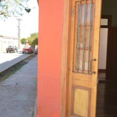 Отель Hostal Boutique Esquina Elquina B&B балкон