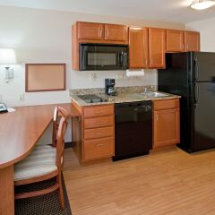 Отель Candlewood Suites Lafayette в номере