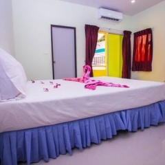 Отель Baan Prasert Guesthouse комната для гостей