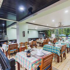 Отель Karon Whale Resort питание