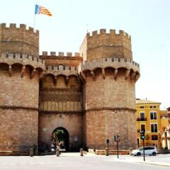 Отель Valenciaflats Torres de Serrano Испания, Валенсия - отзывы, цены и фото номеров - забронировать отель Valenciaflats Torres de Serrano онлайн городской автобус