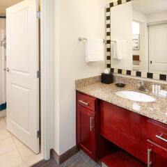 Отель Residence Inn by Marriott Columbus Downtown США, Колумбус - отзывы, цены и фото номеров - забронировать отель Residence Inn by Marriott Columbus Downtown онлайн ванная фото 2