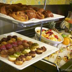 Thon Hotel Brussels City Centre питание