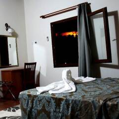 Hotel Ave Maria Сельчук сейф в номере