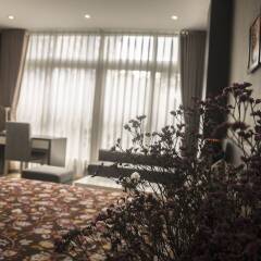 Апартаменты Sunny Serviced Apartment