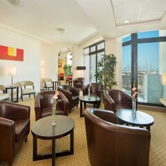 Arabian Park Dubai, an Edge by Rotana Hotel ОАЭ, Дубай - 1 отзыв об отеле, цены и фото номеров - забронировать отель Arabian Park Dubai, an Edge by Rotana Hotel онлайн комната для гостей фото 2