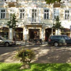 Hotel La Provence парковка