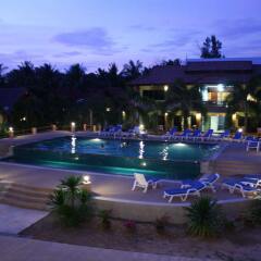Отель D.R. Lanta Bay Resort