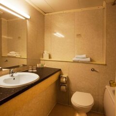 Отель Britannia Sachas Hotel Великобритания, Манчестер - 1 отзыв об отеле, цены и фото номеров - забронировать отель Britannia Sachas Hotel онлайн ванная