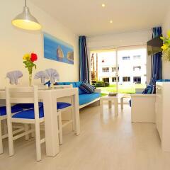 Отель Apartamentos Habitat детские мероприятия