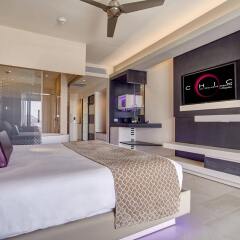 Отель CHIC by Royalton All Inclusive Resort – Adults Only сейф в номере