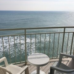 Отель Interhotel Pomorie Болгария, Поморие - 2 отзыва об отеле, цены и фото номеров - забронировать отель Interhotel Pomorie онлайн балкон
