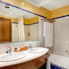 Отель CM Mallorca Palace - Only Adults ванная