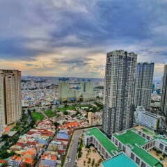 Отель Homes by Christine Vinhomes Central Park бассейн фото 3