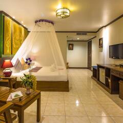 Tanawan Phuket Hotel комната для гостей фото 4