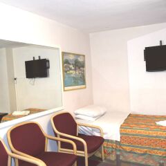 Ventures Hotel развлечения