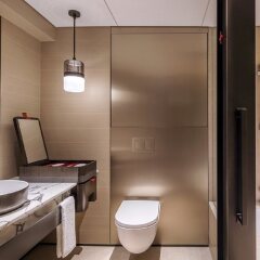 Отель Swissotel The Stamford ванная фото 2