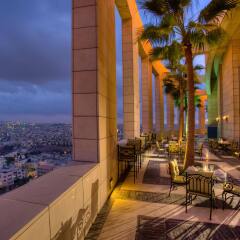 Отель Le Royal Hotels & Resorts - Amman бассейн