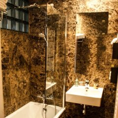 Отель Aplace Antwerp City Flats & Suites ванная фото 2