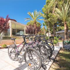Отель Aparthotel Green Garden спортивное сооружение