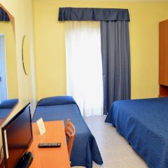 Hotel Aurora фитнесс-зал