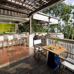 Отель Centara Villas Phuket гостиничный бар