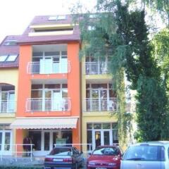 Отель Orel Residence парковка фото 3