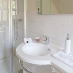Отель Boutique Hotel Villa Gast Германия, Дрезден - отзывы, цены и фото номеров - забронировать отель Boutique Hotel Villa Gast онлайн ванная фото 2