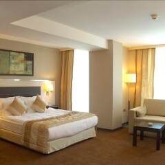 Izmir Comfort Hotel комната для гостей