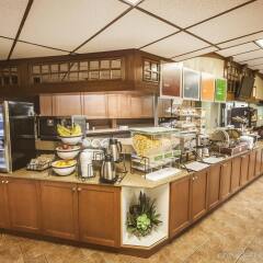 Отель Comfort Inn & Suites Downtown Edmonton питание фото 2