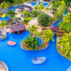 Отель Cinta Sayang Resort бассейн