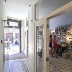 Отель YOURS GuestHouse Porto интерьер отеля