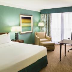 Отель Holiday Inn Toronto - Yorkdale Канада, Торонто - отзывы, цены и фото номеров - забронировать отель Holiday Inn Toronto - Yorkdale онлайн комната для гостей фото 5