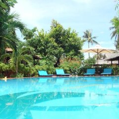 Отель Bao Quynh Bungalow Фантхьет бассейн
