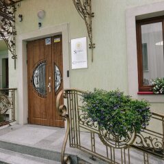 Гостиница Sunny Hotel Украина, Львов - отзывы, цены и фото номеров - забронировать гостиницу Sunny Hotel онлайн вид на фасад