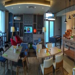 Отель Holiday Inn Prague Airport Чехия, Прага - 3 отзыва об отеле, цены и фото номеров - забронировать отель Holiday Inn Prague Airport онлайн питание фото 2