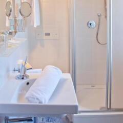Отель Schlosshof Charme Resort – Hotel & Camping Италия, Лана - отзывы, цены и фото номеров - забронировать отель Schlosshof Charme Resort – Hotel & Camping онлайн ванная