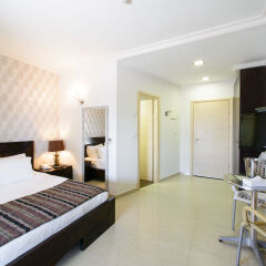 Отель Royalty Suites комната для гостей фото 4