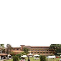 Отель Shangri La Hotel Непал, Катманду - отзывы, цены и фото номеров - забронировать отель Shangri La Hotel онлайн парковка