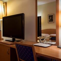 Отель Corvin Hotel Budapest - Sissi wing Венгрия, Будапешт - 2 отзыва об отеле, цены и фото номеров - забронировать отель Corvin Hotel Budapest - Sissi wing онлайн удобства в номере