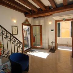Отель Santa Margherita Guest House Италия, Венеция - отзывы, цены и фото номеров - забронировать отель Santa Margherita Guest House онлайн интерьер отеля