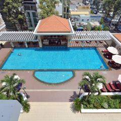 Hotel Equatorial Ho Chi Minh City бассейн фото 3