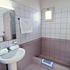 Апартаменты Ourania Apartments ванная