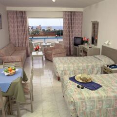 Euronapa Hotel Apartments комната для гостей фото 5